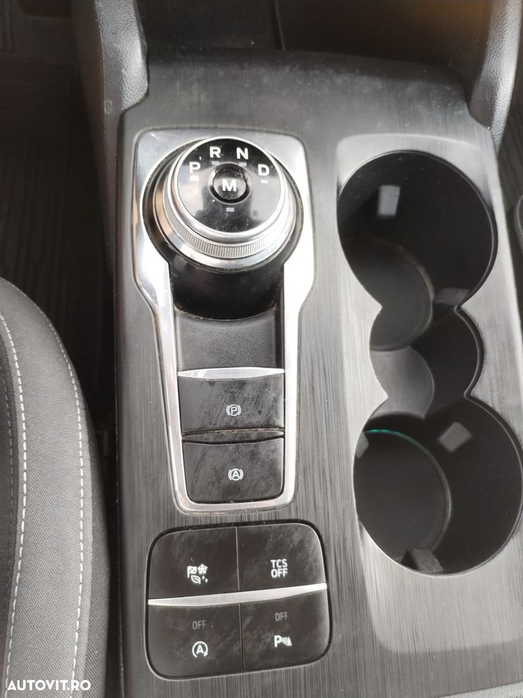 Ford Focus 1.5 TDCi Powershift Titanium - 8