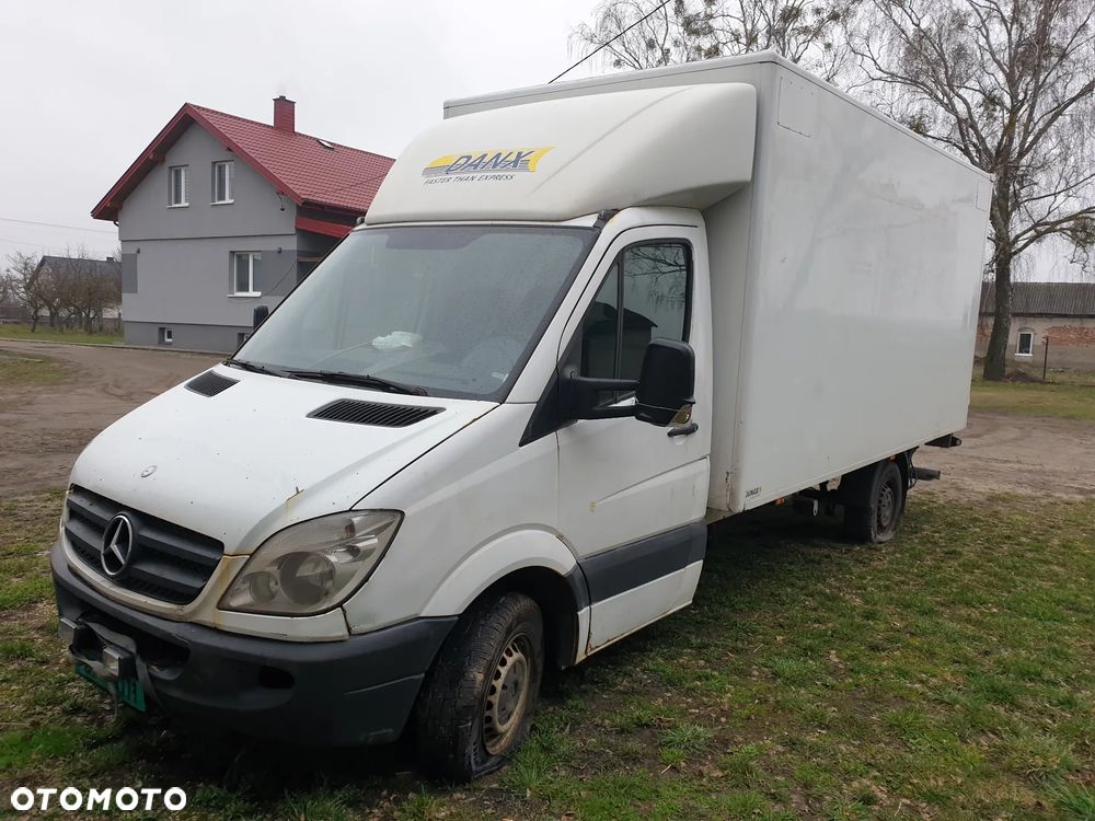 Mercedes-Benz Sprinter - 2