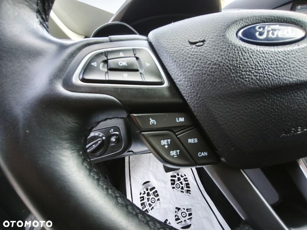 Ford Grand C-MAX - 13