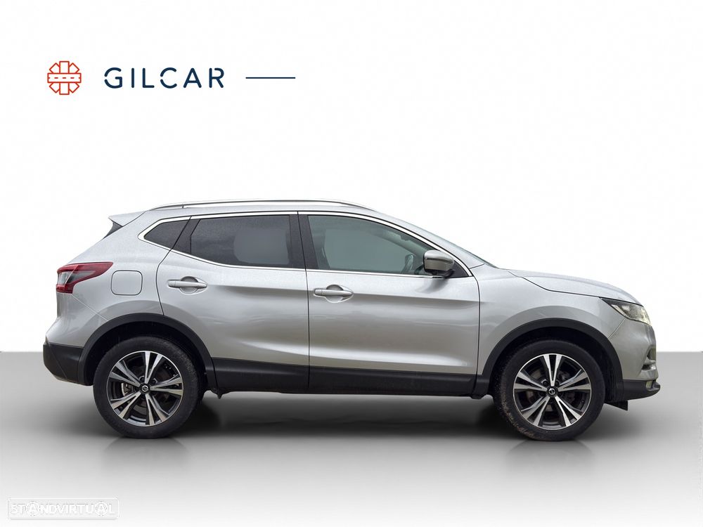 Nissan Qashqai 1.3 DIG-T N-Connecta J18 - 17