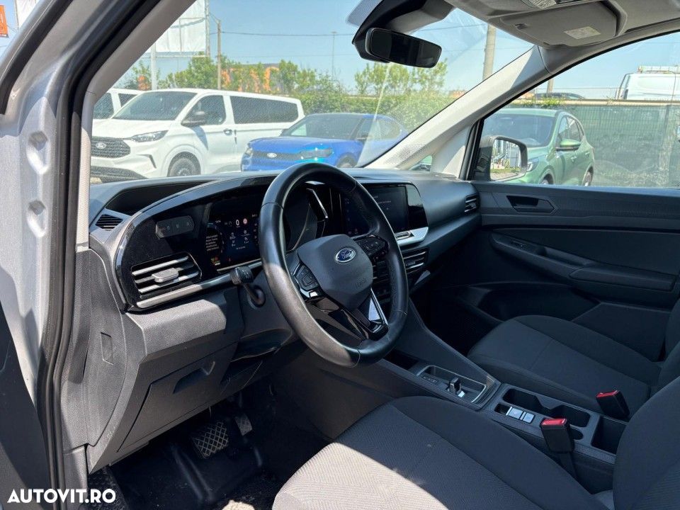 Ford Transit Connect - 11