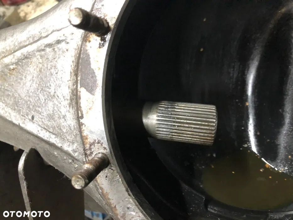 Pochwa mostu tył Nissan patrol y61 3.0tdi abs - 7