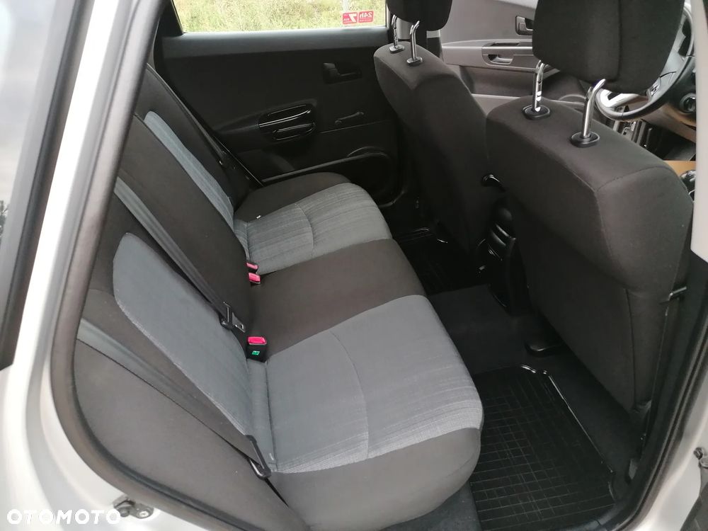 Kia Ceed - 15