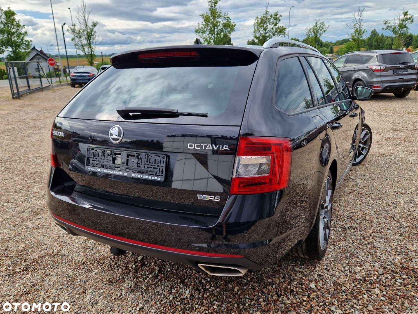 Skoda Octavia Combi 2.0 TDI RS - 27