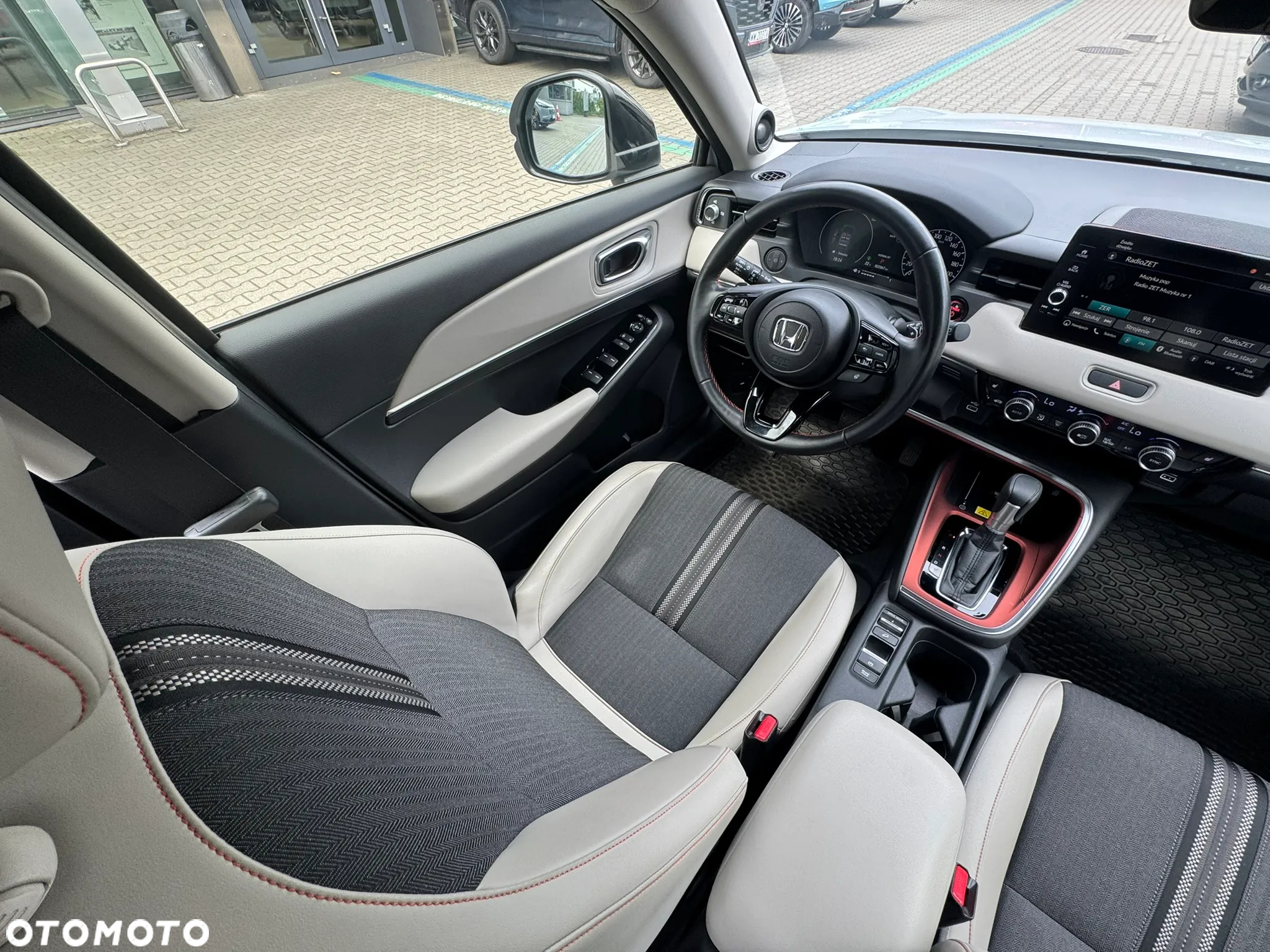 Honda HR-V 1.5 i-MMD Advance Style CVT - 23
