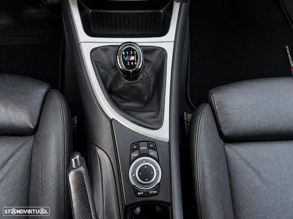 BMW 118 d Pack M - 10