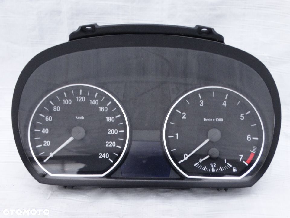 LICZNIK ZEGARY EUROPA BMW E81 E82 E87 E88 1024932 F-VAT - 1