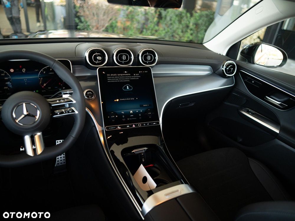 Mercedes-Benz GLC - 14