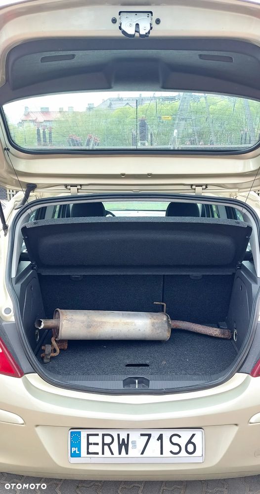 Opel Corsa - 11
