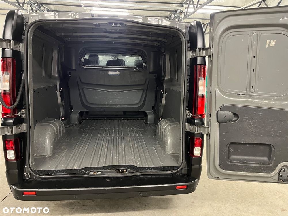 Renault Trafic - 21