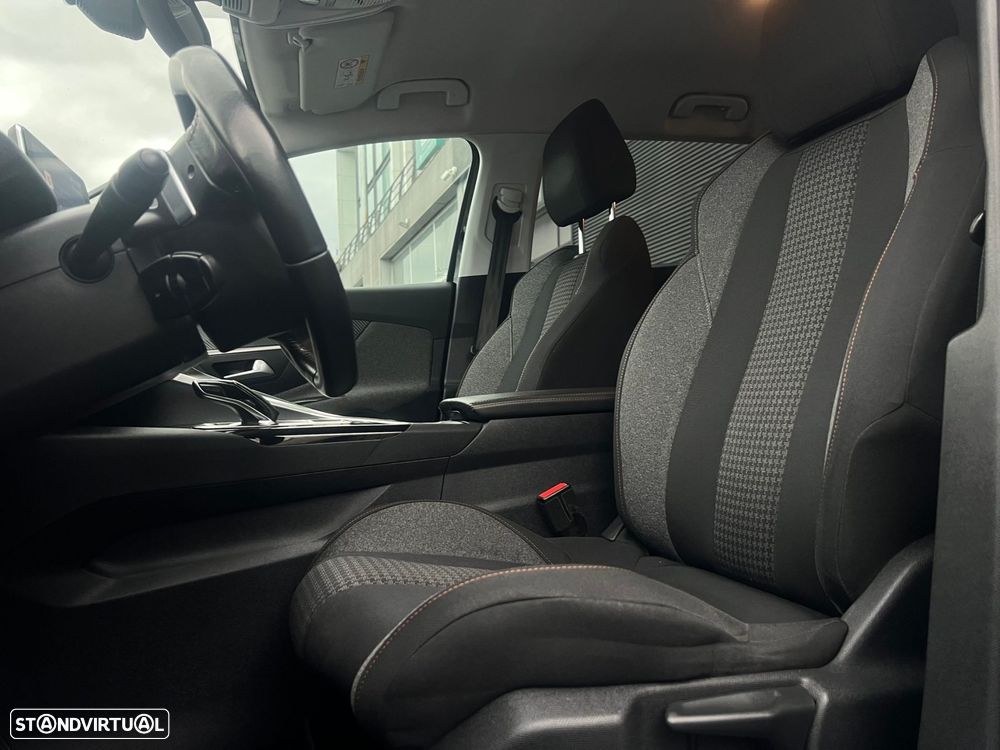 Peugeot 5008 1.5 BlueHDi Allure EAT8 - 18