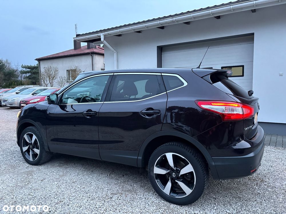 Nissan Qashqai 1.6 DIG-T N-Vision - 4