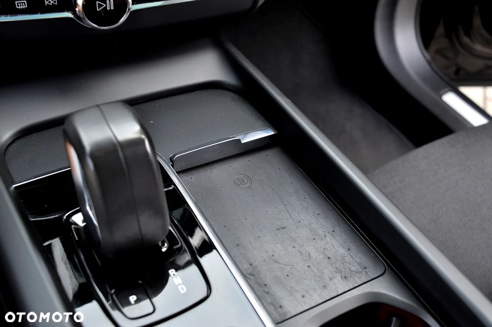 Volvo XC 60 T6 AWD Plug-In Hybrid Inscription - 29