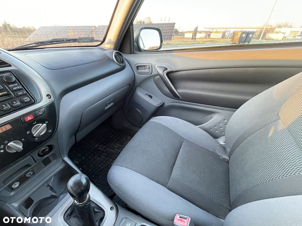 Toyota RAV4 2.0 D-4D Prestige - 8