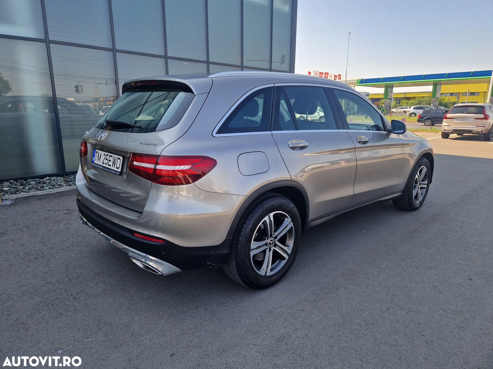 Mercedes-Benz GLC 250 4Matic 9G-TRONIC Exclusive - 3