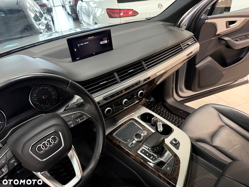 Audi Q7 - 28