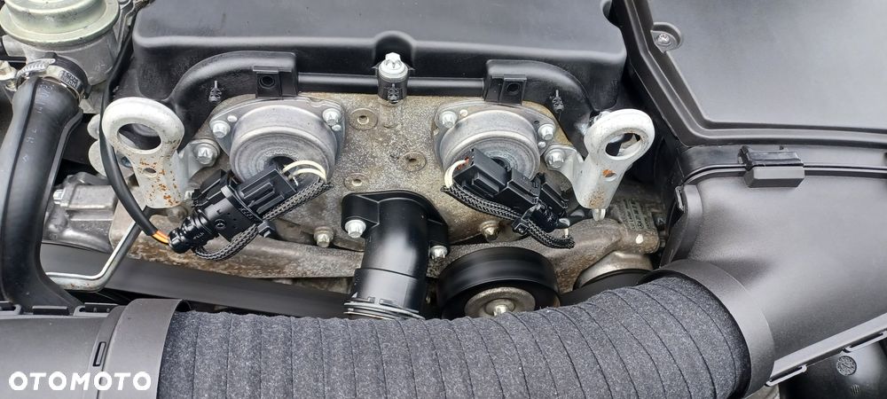 Mercedes-Benz Klasa C 200 Avantgarde Edition - 37