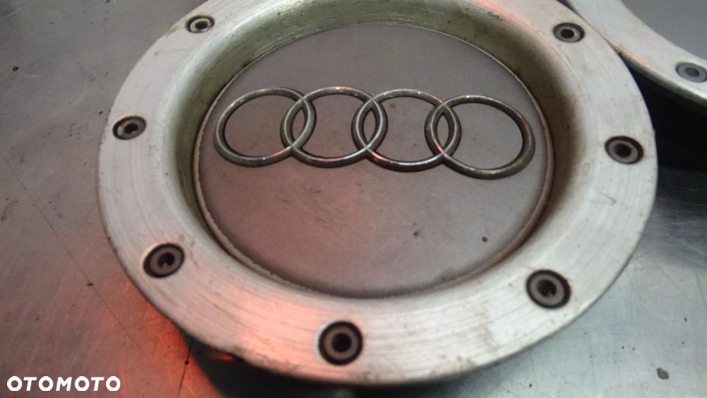 DEKIELKI KPL AUDI A4 1.9 8D0601165K - 2