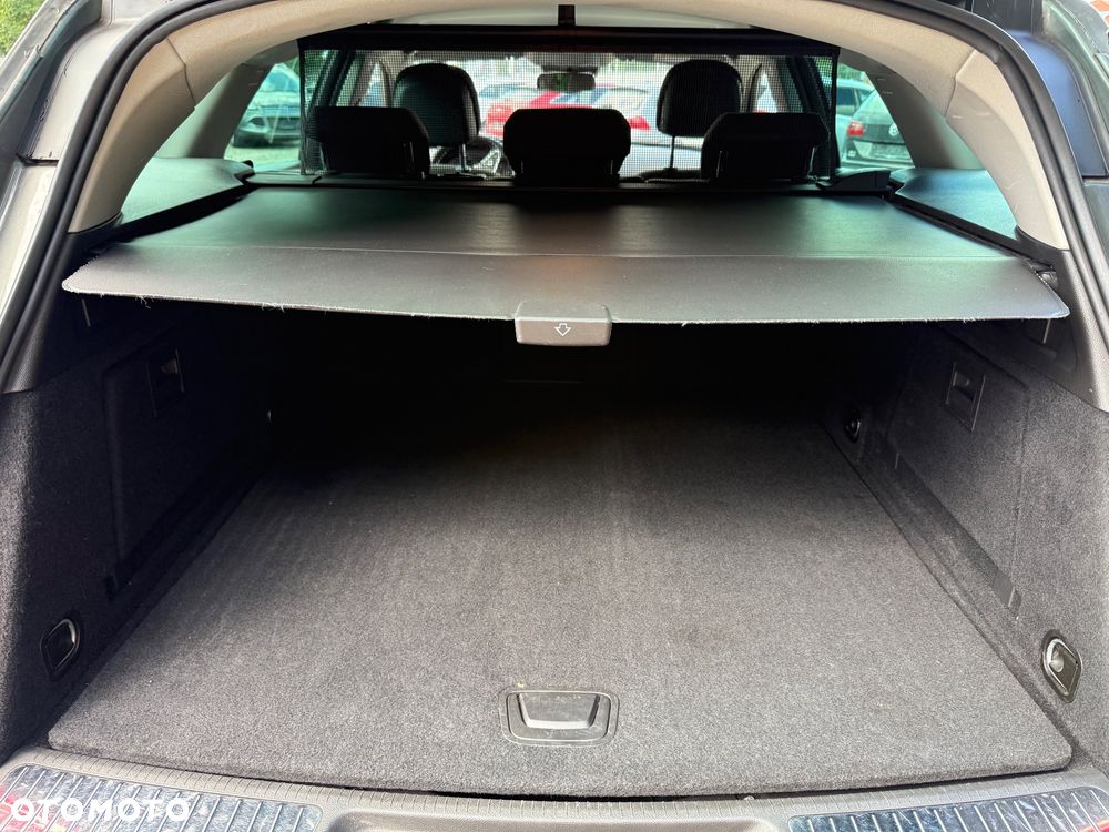 Opel Insignia - 28