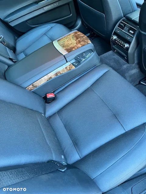 BMW Seria 7 740d xDrive - 16