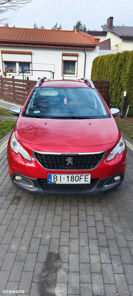 Peugeot 2008 1.2 Pure Tech Style S&S - 10