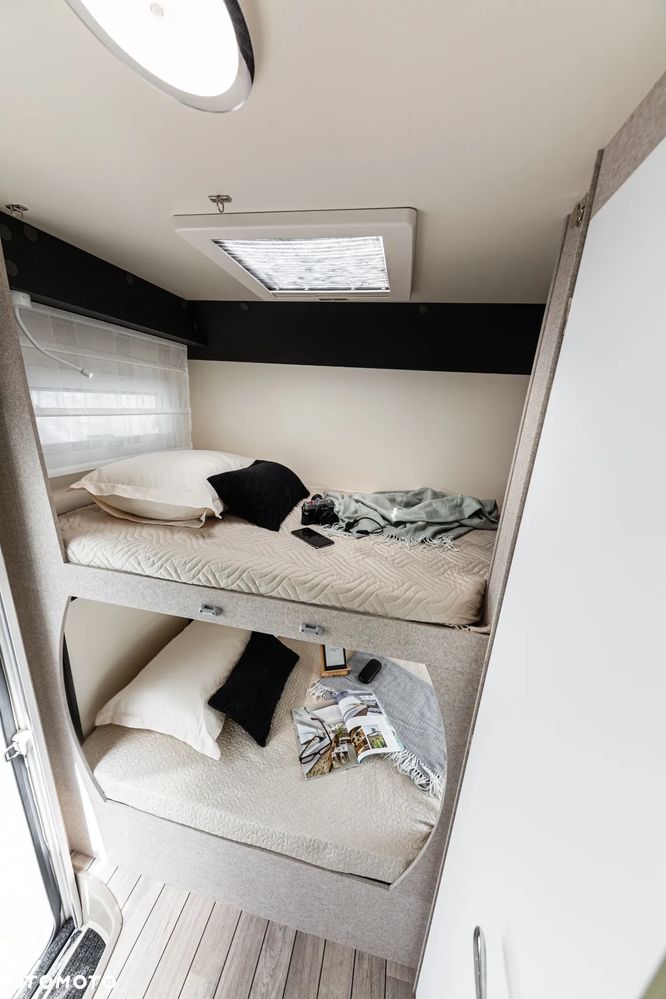 McLOUIS Glamys 322 - 7-osobowy - 18