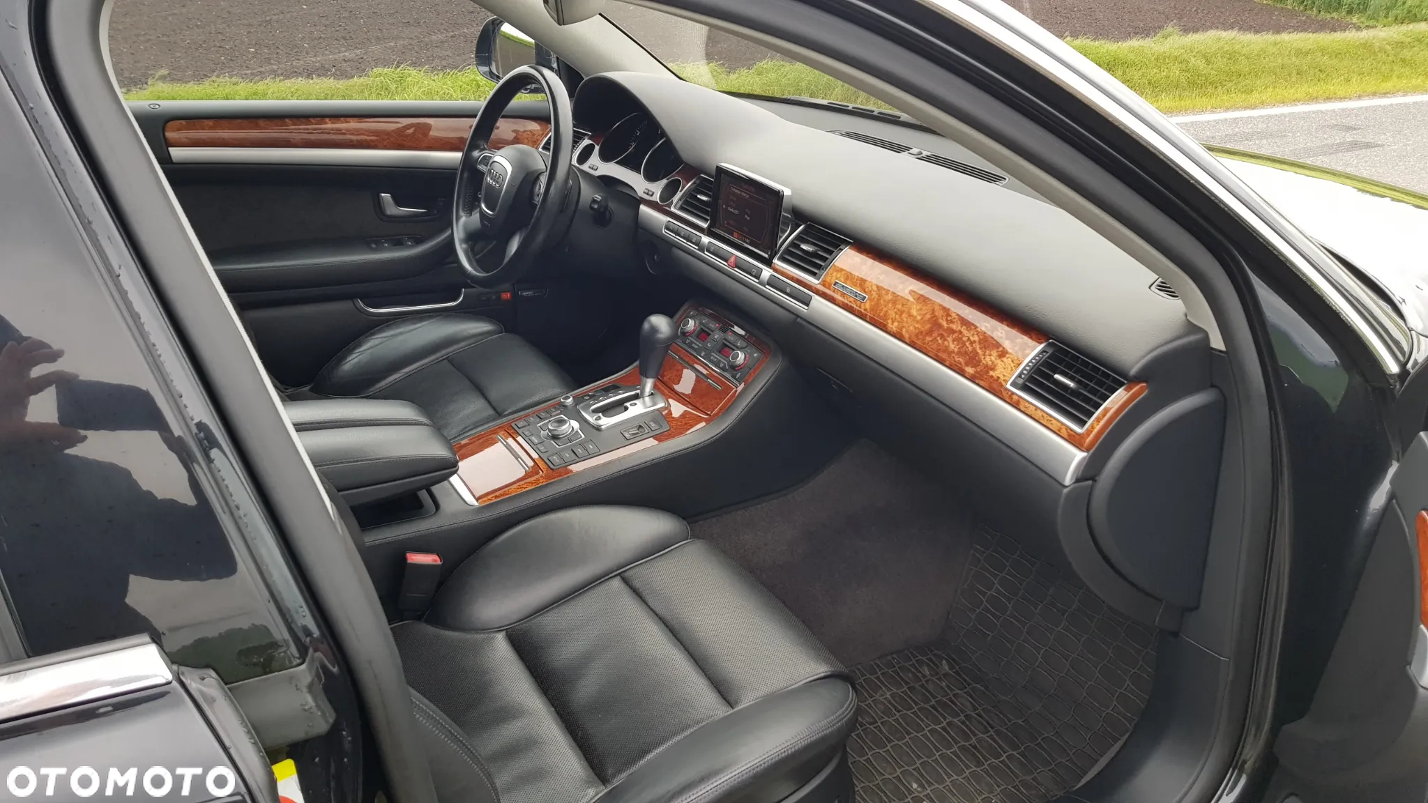 Audi A8 4.2 FSI L Quattro - 17