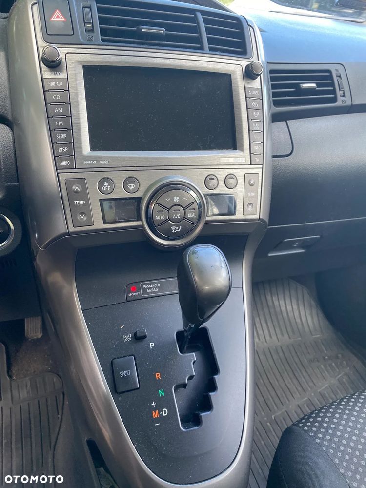 Toyota Verso 1.8 Sol plus NAVI 7os MS - 10