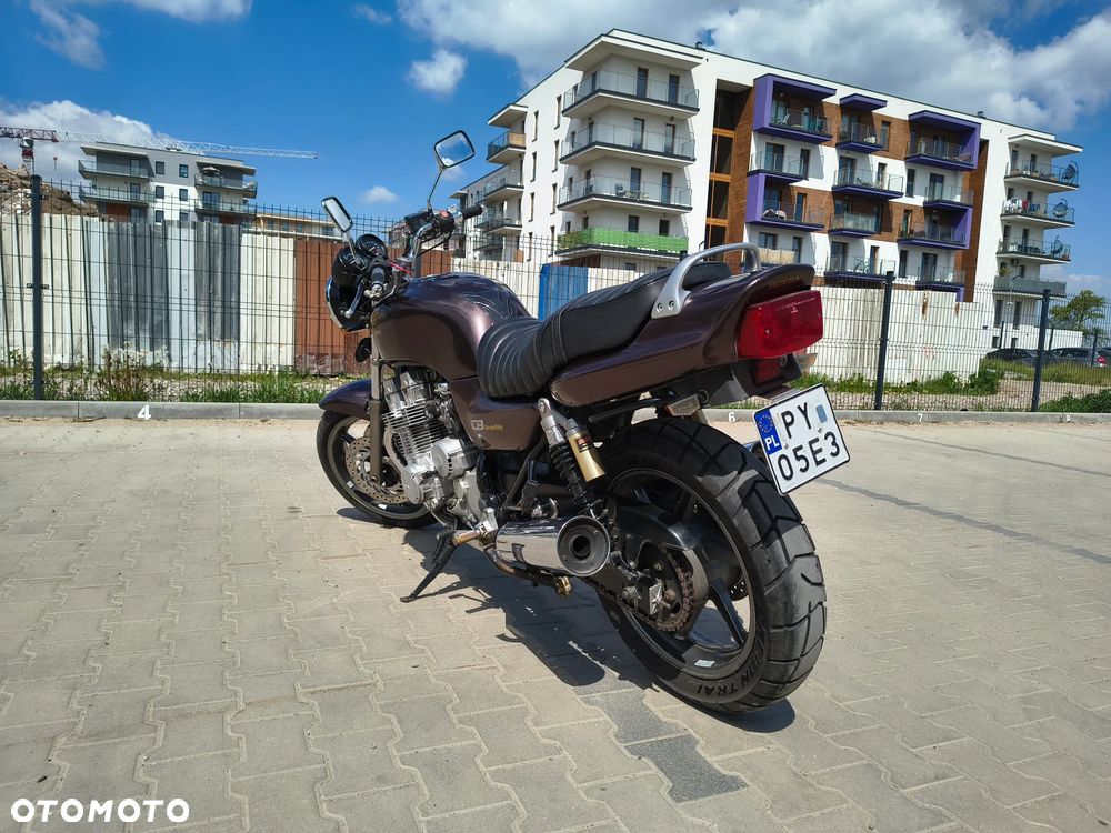 Honda CB - 9