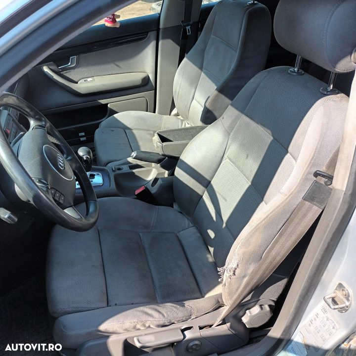 Dezmembrari  Audi A4 B6 (8E)  2000  > 2004 1.8 T Benzina - 7