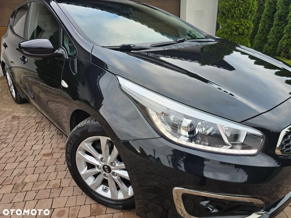 Kia Ceed - 13