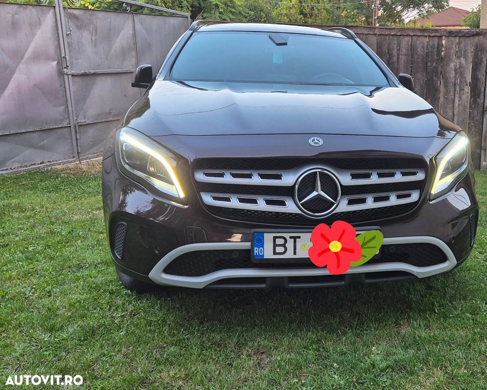 Mercedes-Benz GLA 200 d 4MATIC Aut. - 6