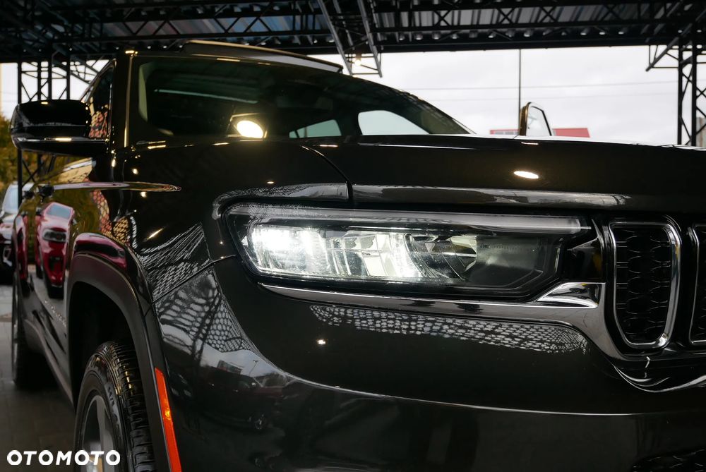 Jeep Grand Cherokee - 40