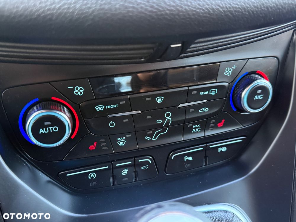 Ford Kuga 1.5 EcoBoost FWD ST-Line - 10