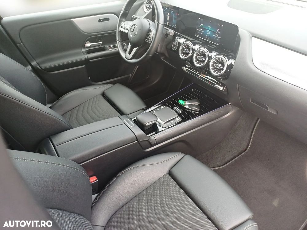 Mercedes-Benz GLA 200 d 4MATIC Aut. - 25