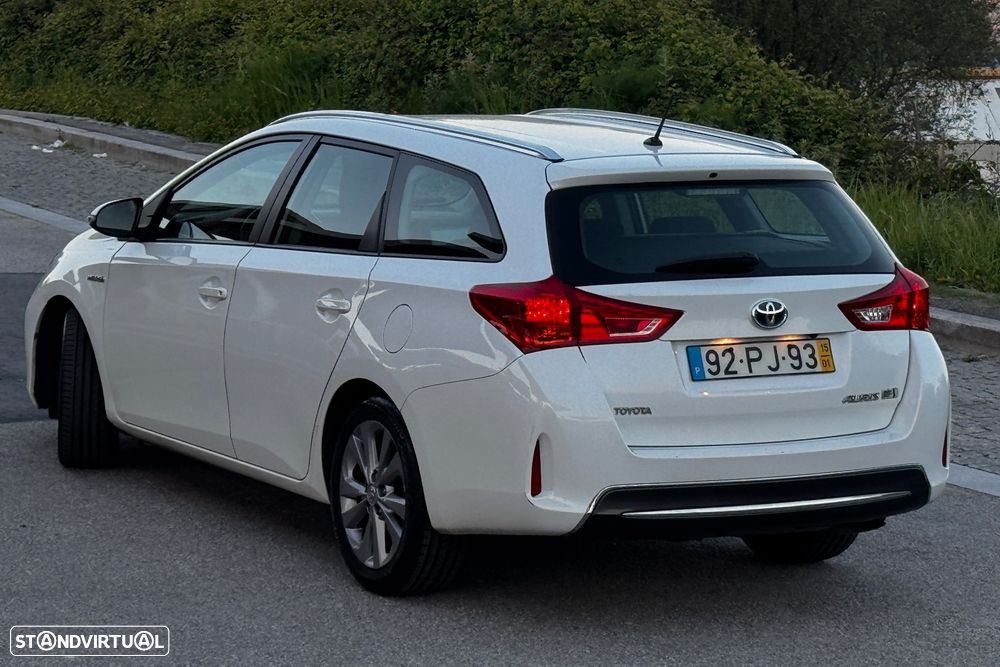Toyota Auris Touring Sports 1.8 HSD Comfort+J17 - 4