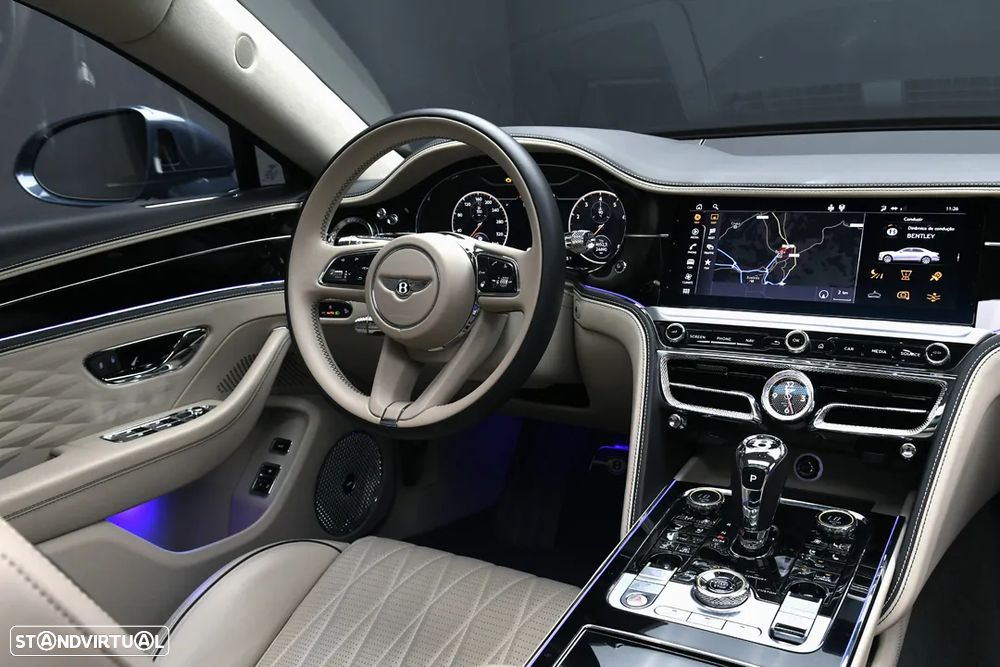 Bentley Flying Spur V8 Azure - 22