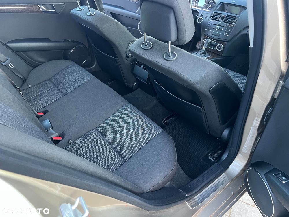 Mercedes-Benz Klasa C - 12