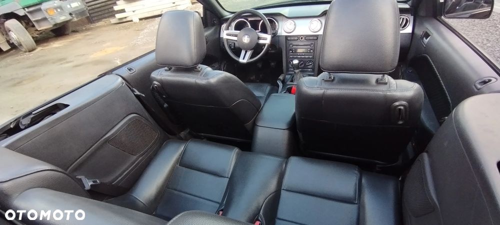 Ford Mustang 4.0 V6 - 12