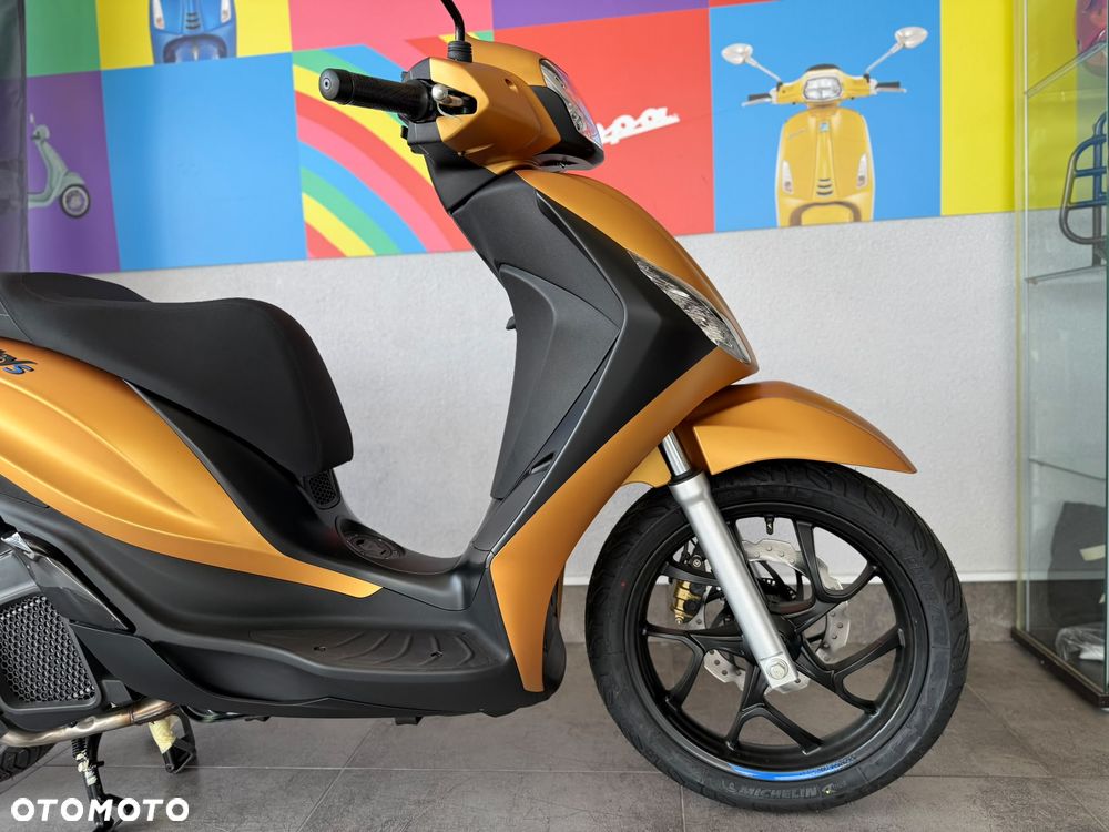 Piaggio Medley - 10