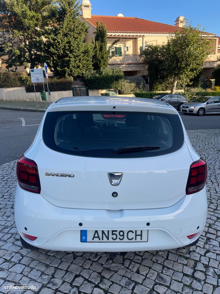 Dacia Sandero - 3