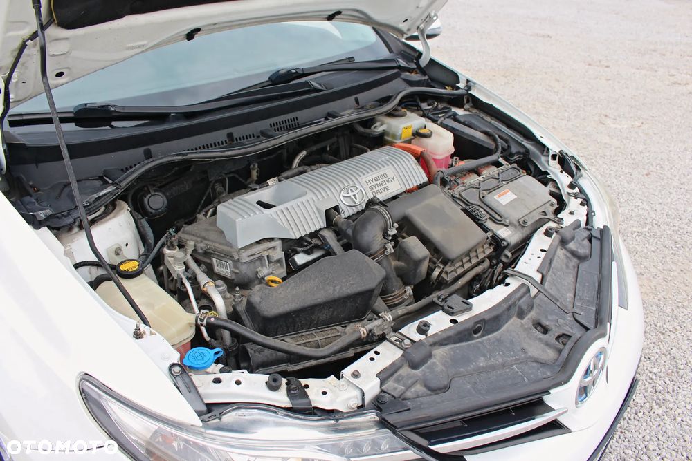 Toyota Auris 1.8 HSD Luna - 21