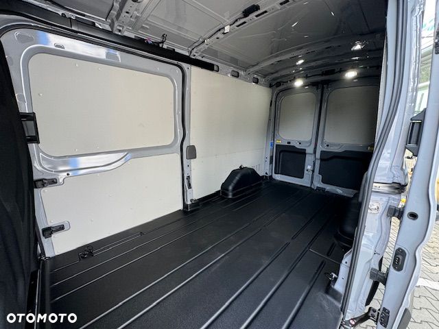Ford Transit VAN L3H2 LIMITED - 10