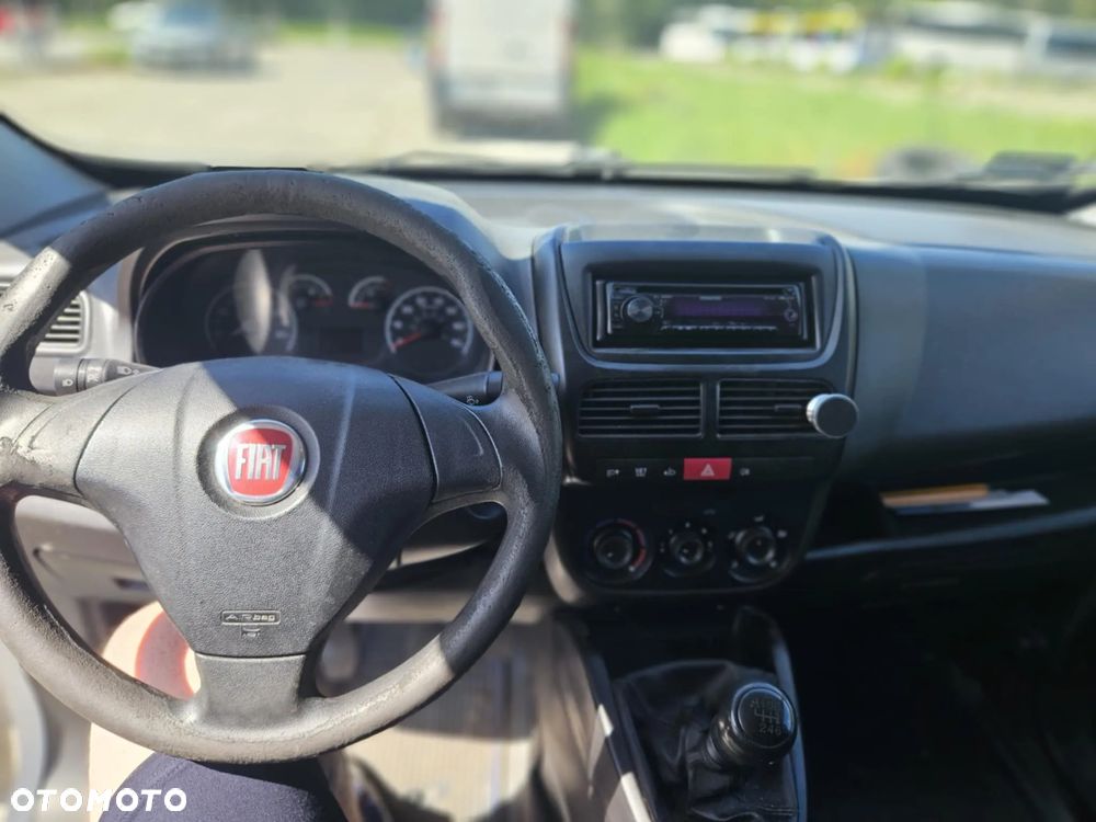 Fiat DOBLO - 10