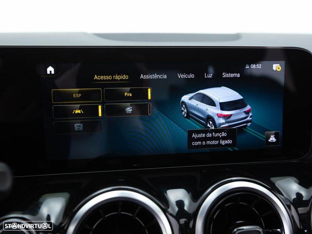 Mercedes-Benz GLA 250 4Matic 8G-DCT - 34