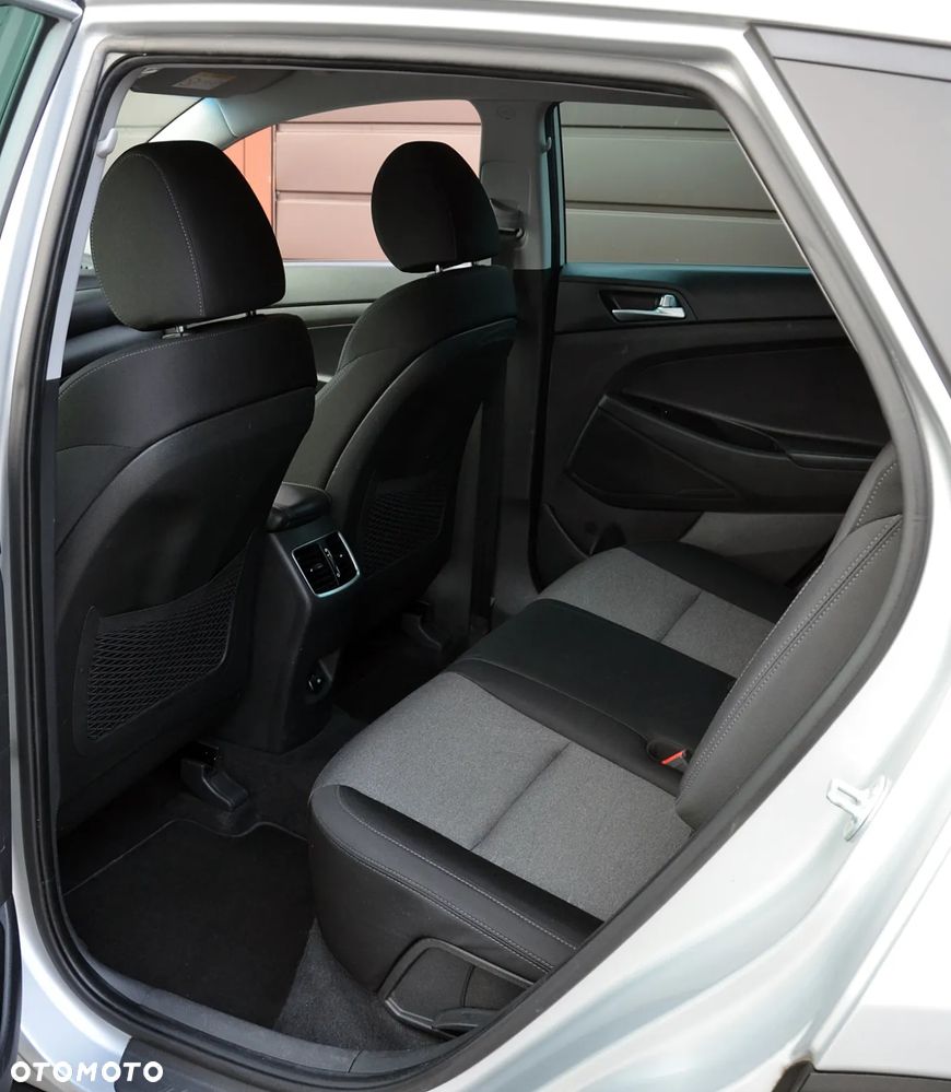 Hyundai Tucson blue 1.6 GDi 2WD Navi - 11