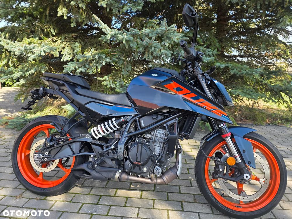 KTM Duke 125 - 24