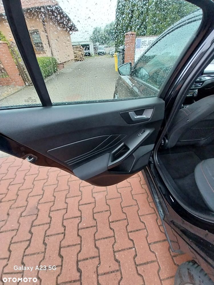 Ford Focus - 11