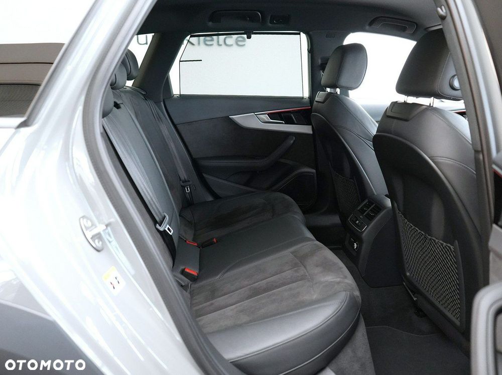Audi A4 Allroad - 32
