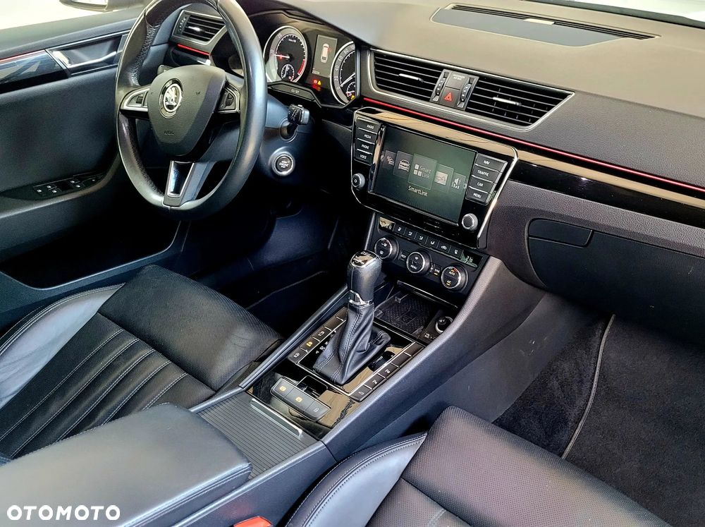Skoda Superb 2.0 TDI 4x4 DSG L&K - 6